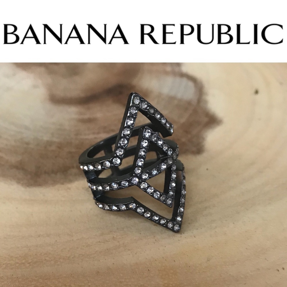 NWOT Banana Republic Gunmetal Deco Cut-Out Ring